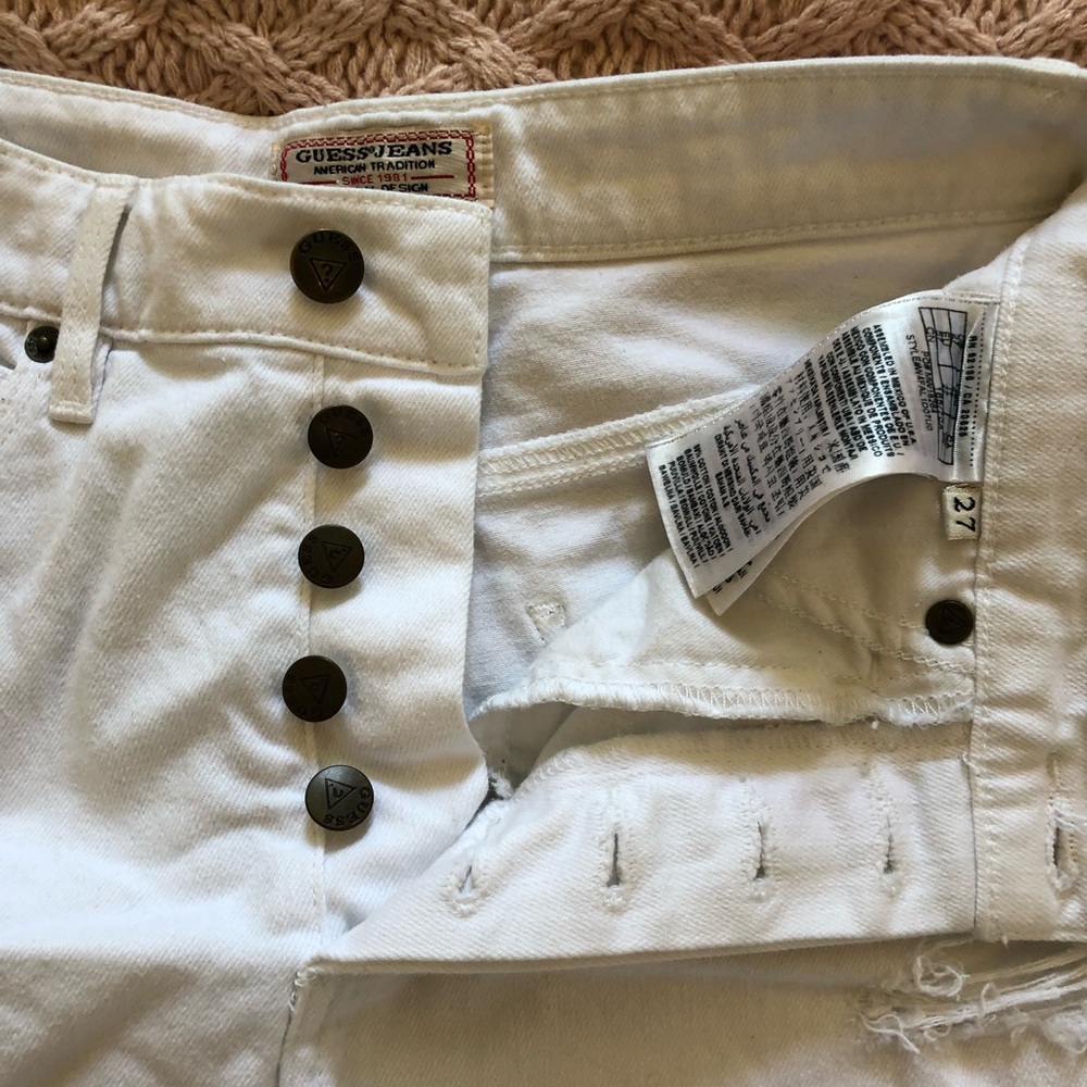 GUESS White Ripped Shorts - Picture 3 of 4